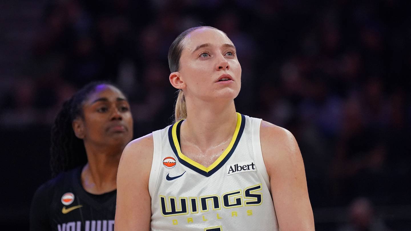 Aug 17, 2026; San Francisco, California, USA; Dallas Wings guard Paige Bueckers (5) waits for play to resume against the Golden State Valkyries in the third quarter at Chase Center. Mandatory Credit: David Gonzales-Imagn Images