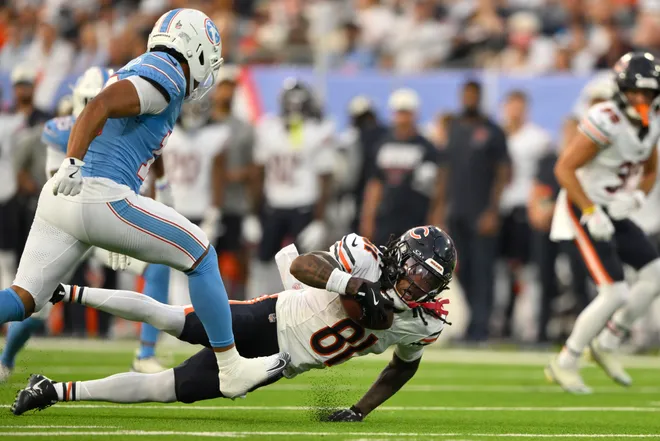 Aug 29, 2026; Nashville, Tennessee, USA;  Chicago Bears wide receiver Zavion Thomas (81) makes a catch against the Tennessee Titans during the third quarter at Nissan Stadium.  Mandatory Credit: Steve Roberts-Imagn Images
