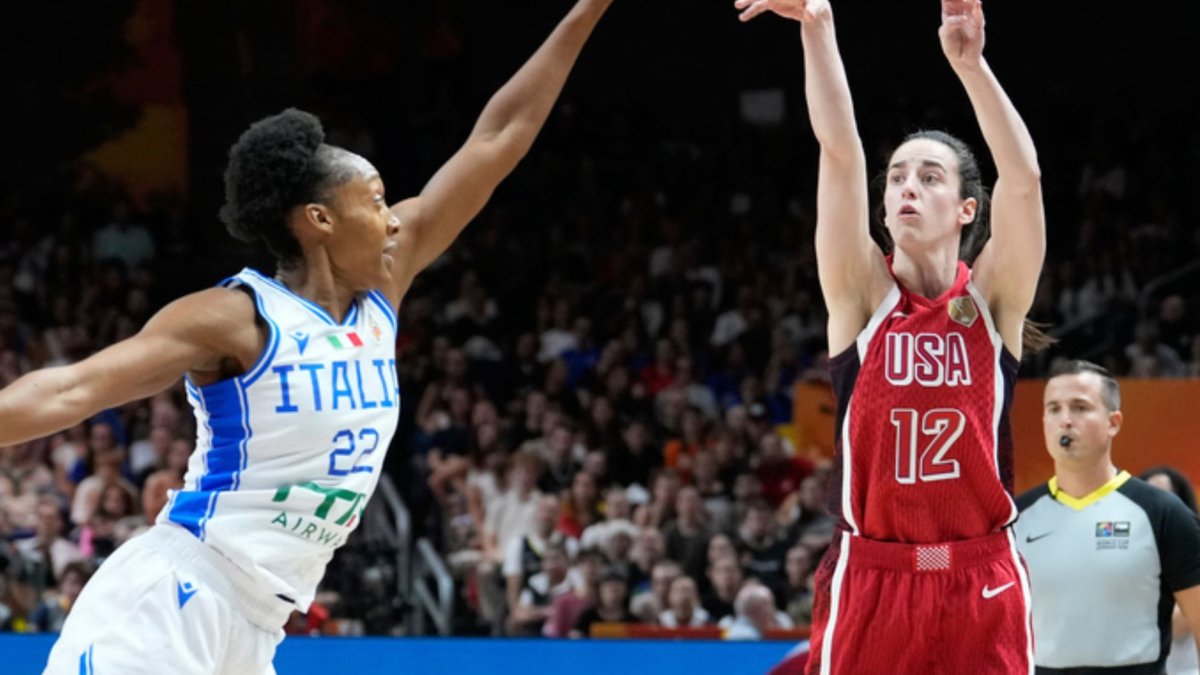 Team USA survives a wild finish against Italy after a dramatic fourth quarter