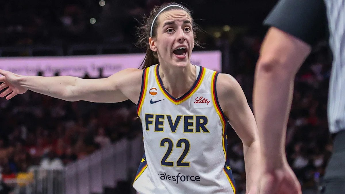 Caitlin Clark’s Unexpected Exchange With Italy Coach Goes Viral During Team USA Clash