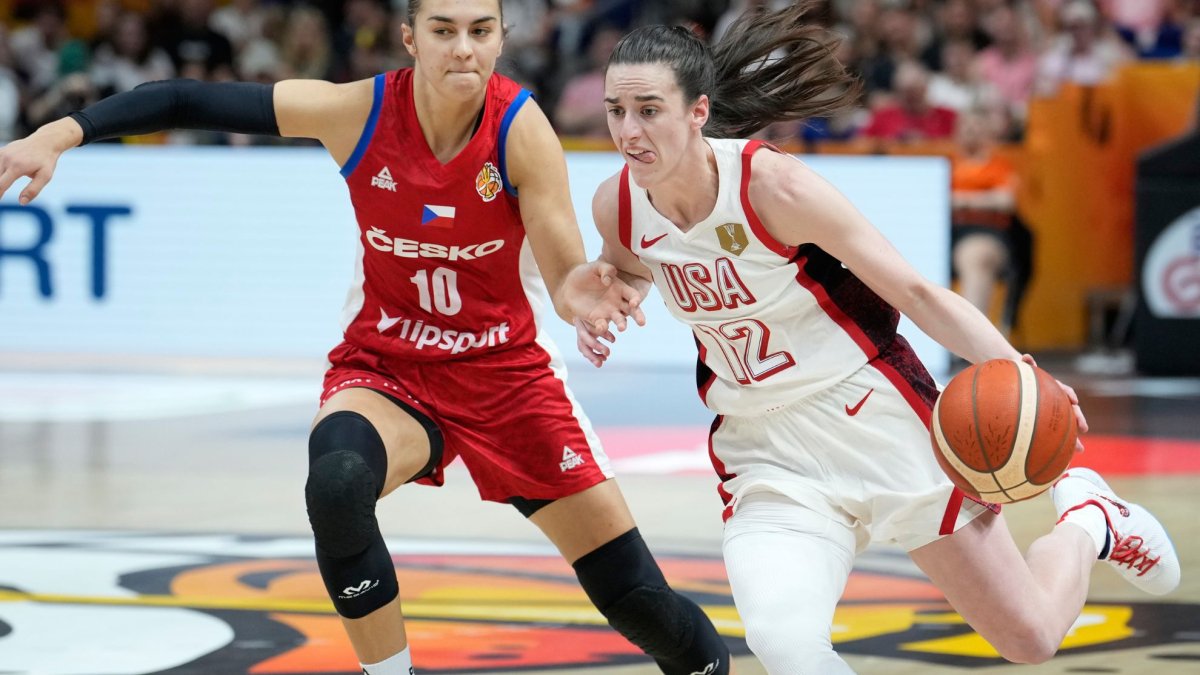 Breanna Stewart powers Team USA to dominant win over Czechia after Italy scare