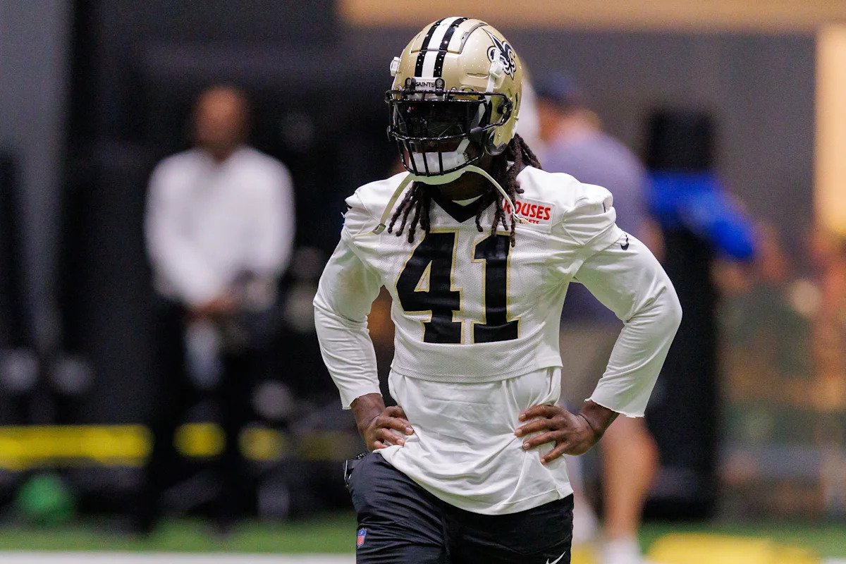 Alvin Kamara limited at practice Wednesday