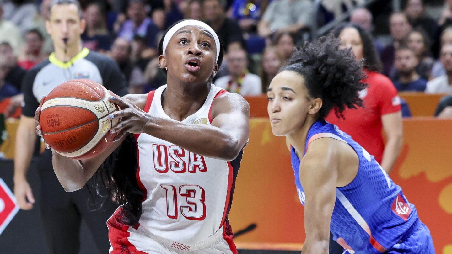 U.S. overcomes France to win FIBA Women's Basketball World Cup for 5th consecutive time