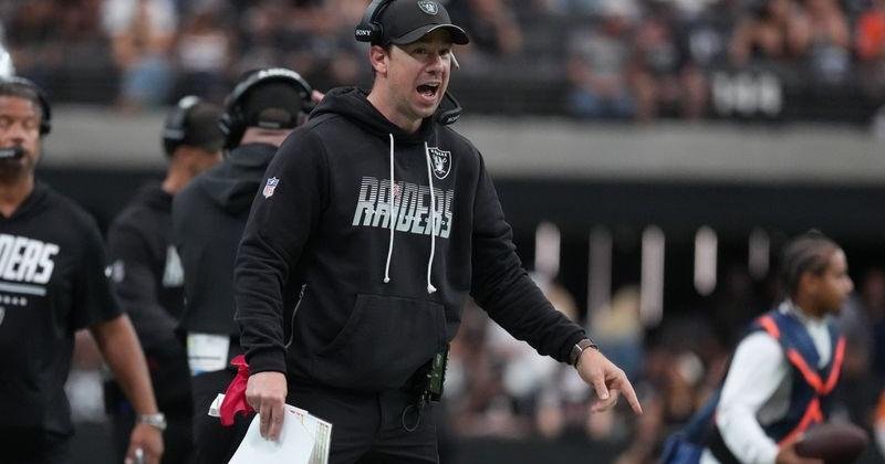 Sep 13, 2026; Paradise, Nevada, USA; Las Vegas Raiders head coach Klint Kubiak reacts to a touchdown in the second quarter against the Miami Dolphins at Allegiant Stadium. Mandatory Credit: Kirby Lee-Imagn Images | State