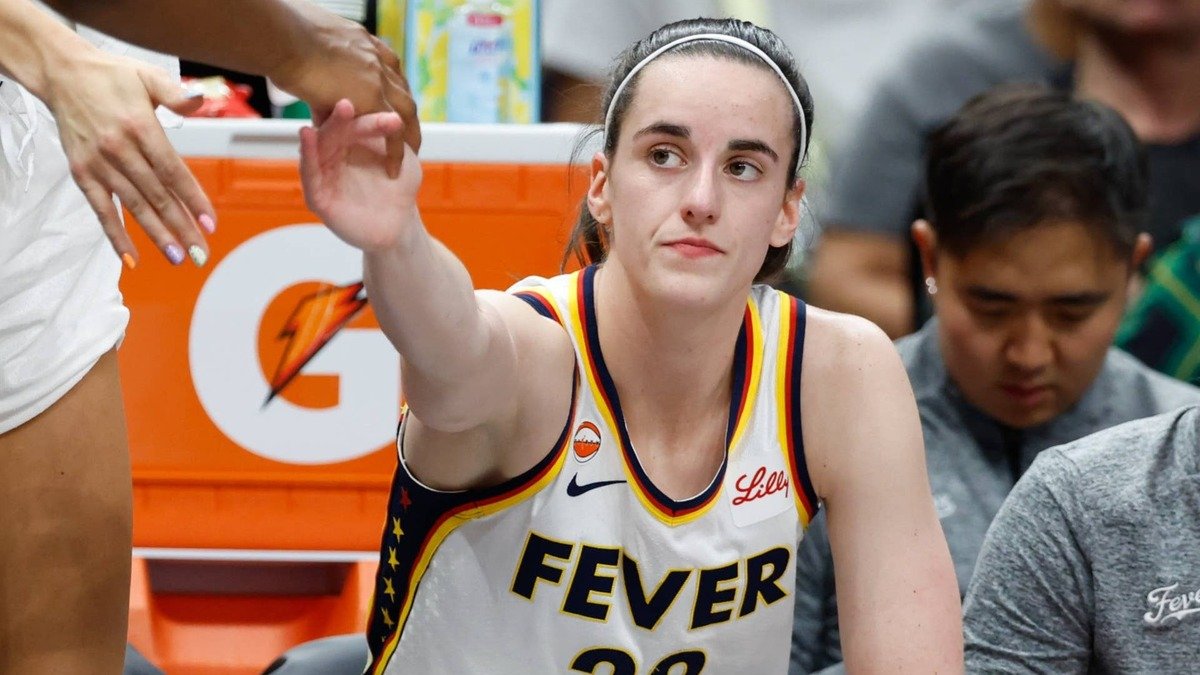 Indiana Fever Star Caitlin Clark Singles Out 1 USA Teammate