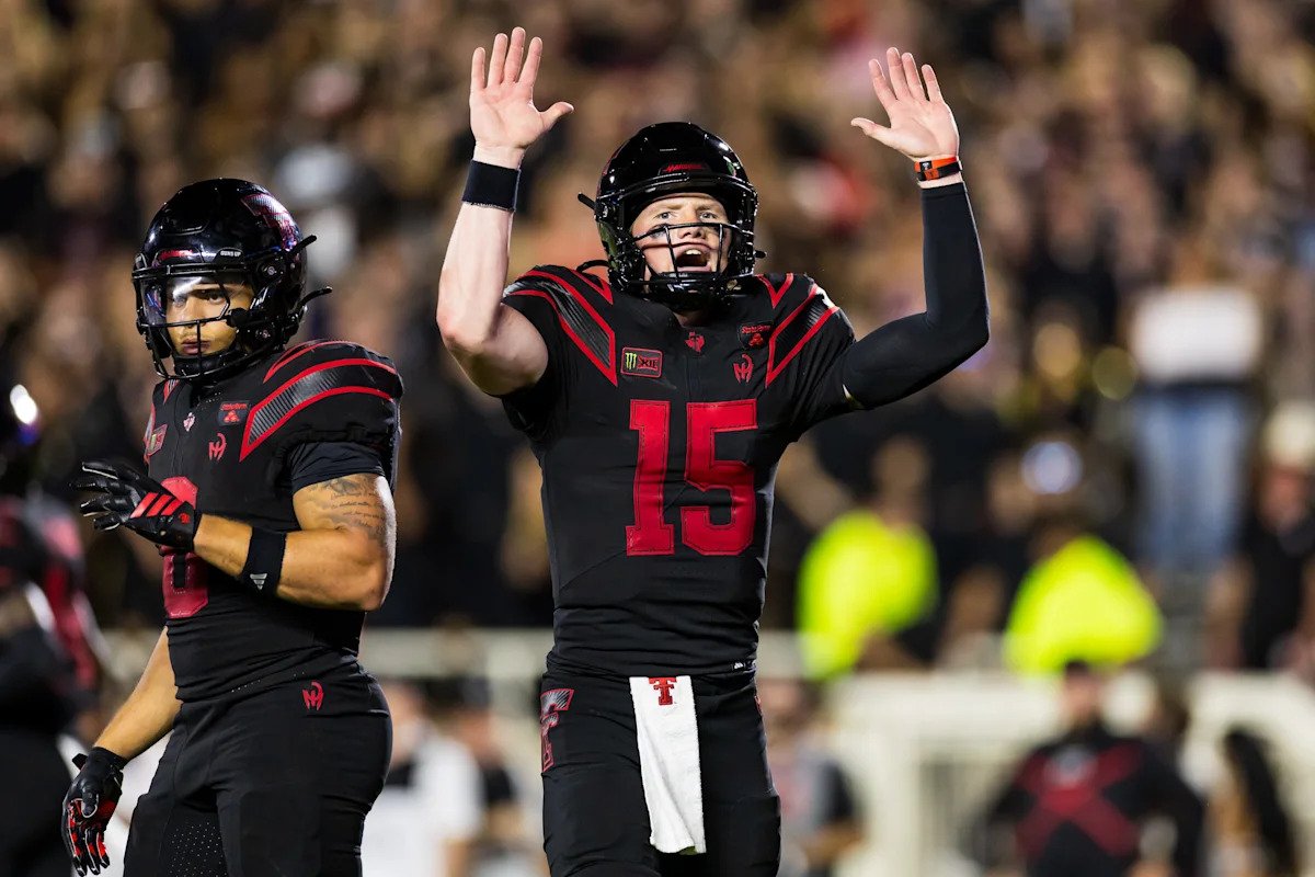 Winners, losers as 'backup' QB leads Texas Tech to thrilling comeback win vs. Houston