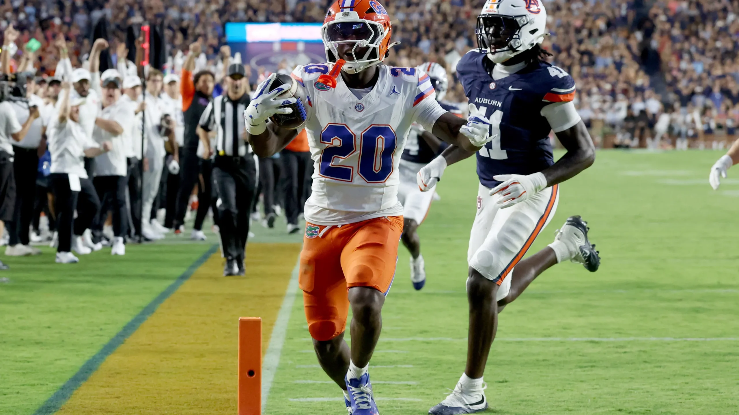 Top photo highlights from Florida's win at Auburn in Week 3 SEC opener