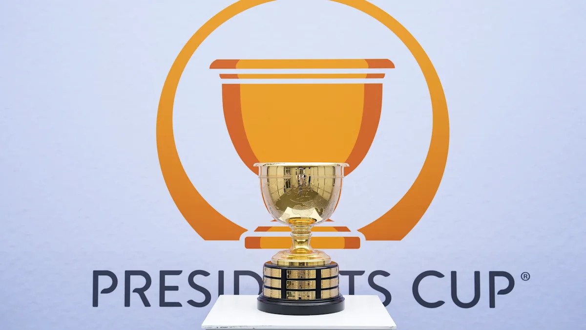 Presidents Cup Sunday results: U.S. cuts into Internationals' lead as singles play begins
