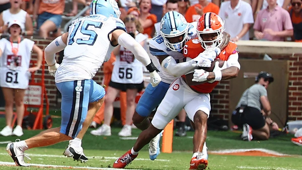 UNC rises in USA TODAY Sports' Week Four CFB re-rank despite bye week