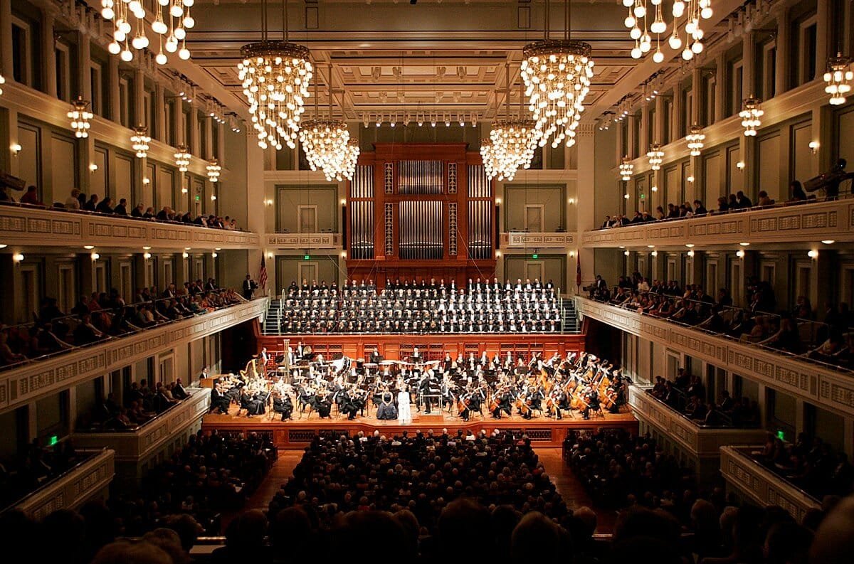 Crashville, USA: A symphony orchestra is suspended
