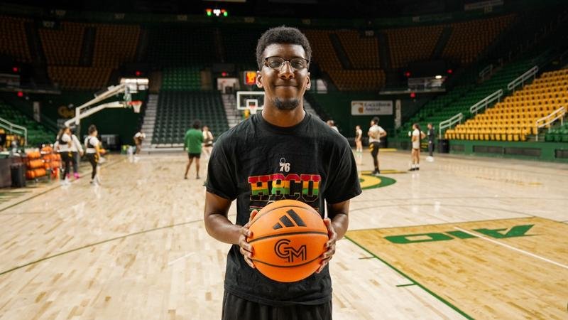 Women's Basketball Manager Nile Thaxton Named to USA Basketball 2027 Torch Leadership Cohort