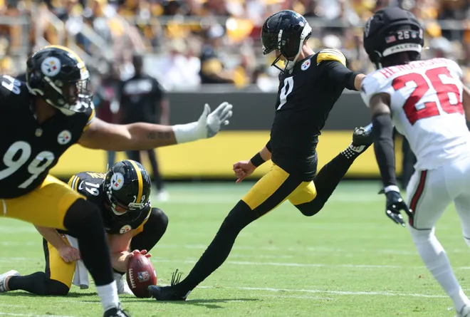 Sep 13, 2026; Pittsburgh, Pennsylvania, USA;  Pittsburgh Steelers kicker Chris Boswell (9) kicks a field goal during the first quarter against the Atlanta Falcons at Acrisure Stadium.  Mandatory Credit: Charles LeClaire-Imagn Images