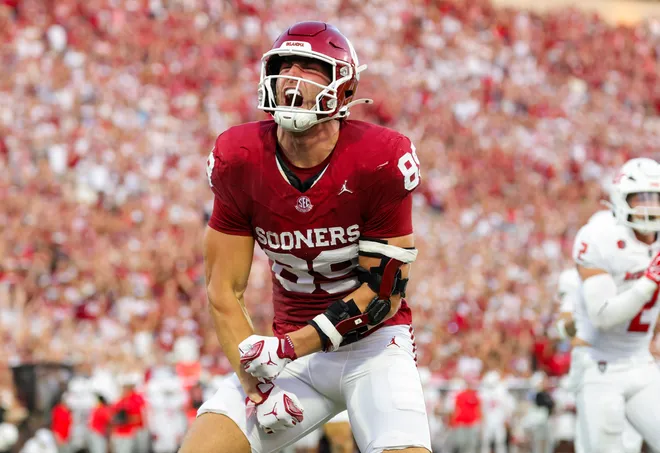Sep 19, 2026; Norman, Oklahoma, USA; Oklahoma Sooners tight end Hayden Hansen (89) celebrates after scoring a touchdown during the second quarter against the New Mexico Lobos at Gaylord Family-Oklahoma Memorial Stadium. Mandatory Credit: Kevin Jairaj-Imagn Images