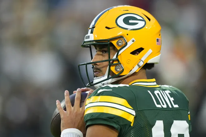 Sep 24, 2026; Green Bay, Wisconsin, USA;  Green Bay Packers quarterback Jordan Love (10) warms up prior to the during the first half against the Atlanta Falcons at Lambeau Field.  Mandatory Credit: Jeff Hanisch-Imagn Images