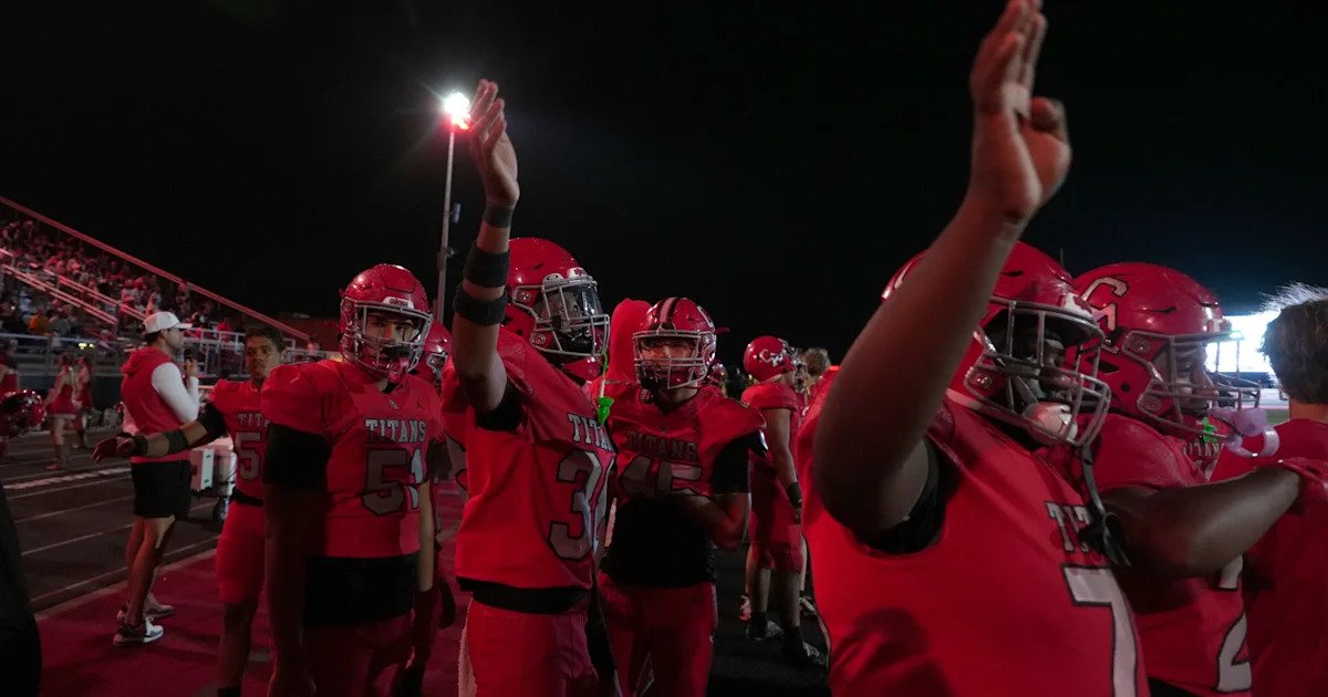 Carl Albert football breaks Bixby's 11-man Oklahoma winning streak record