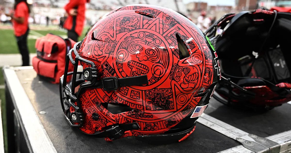 How many San Diego State football players are ruled out with mumps?