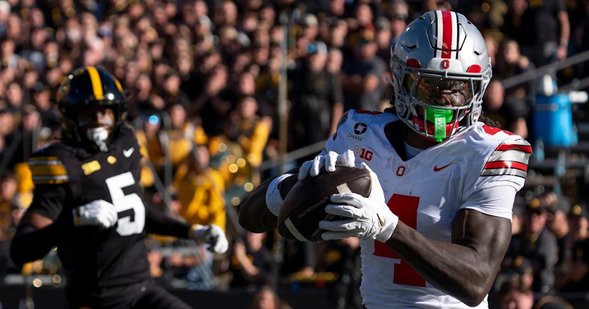 'The best player in the sport': Social media reacts to Jeremiah Smith's big day vs Iowa