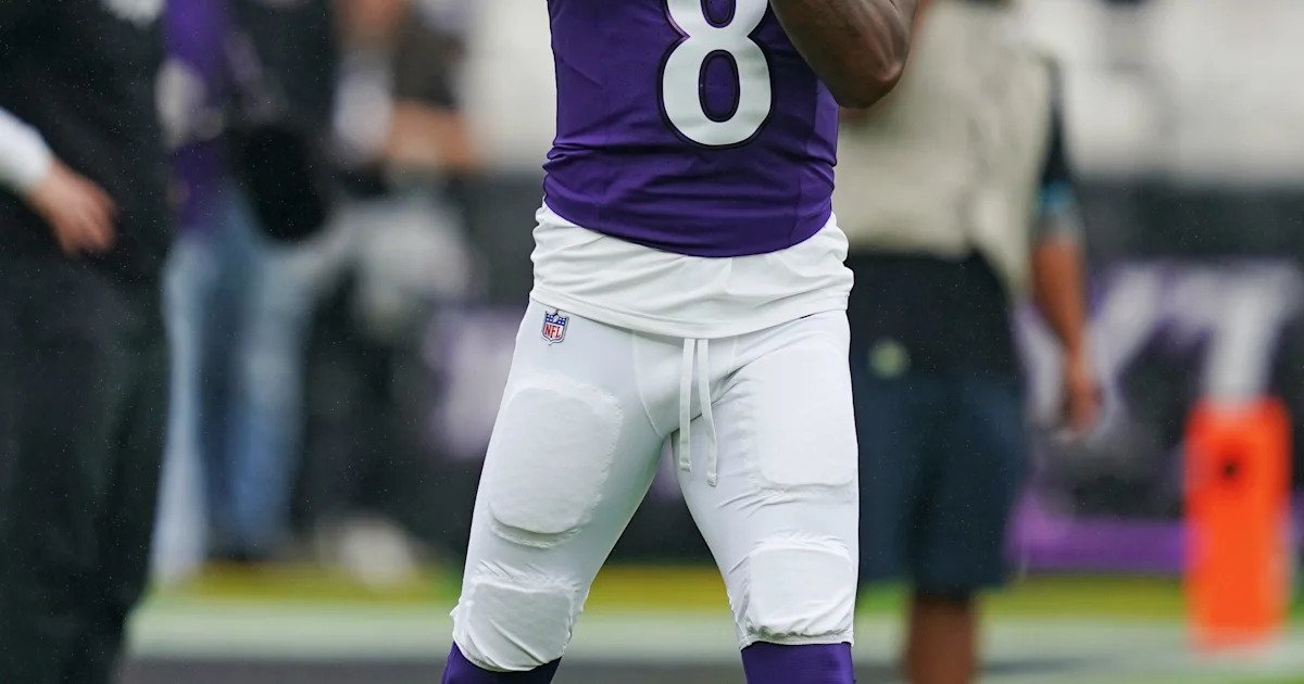 Lamar Jackson injury update as Ravens QB hurts ankle vs Titans