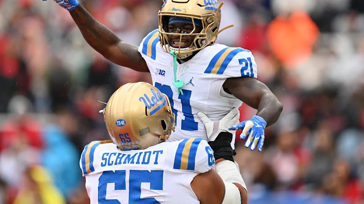 Bowl projections: Alabama surges, a new Big Ten team joins College Football Playoff field