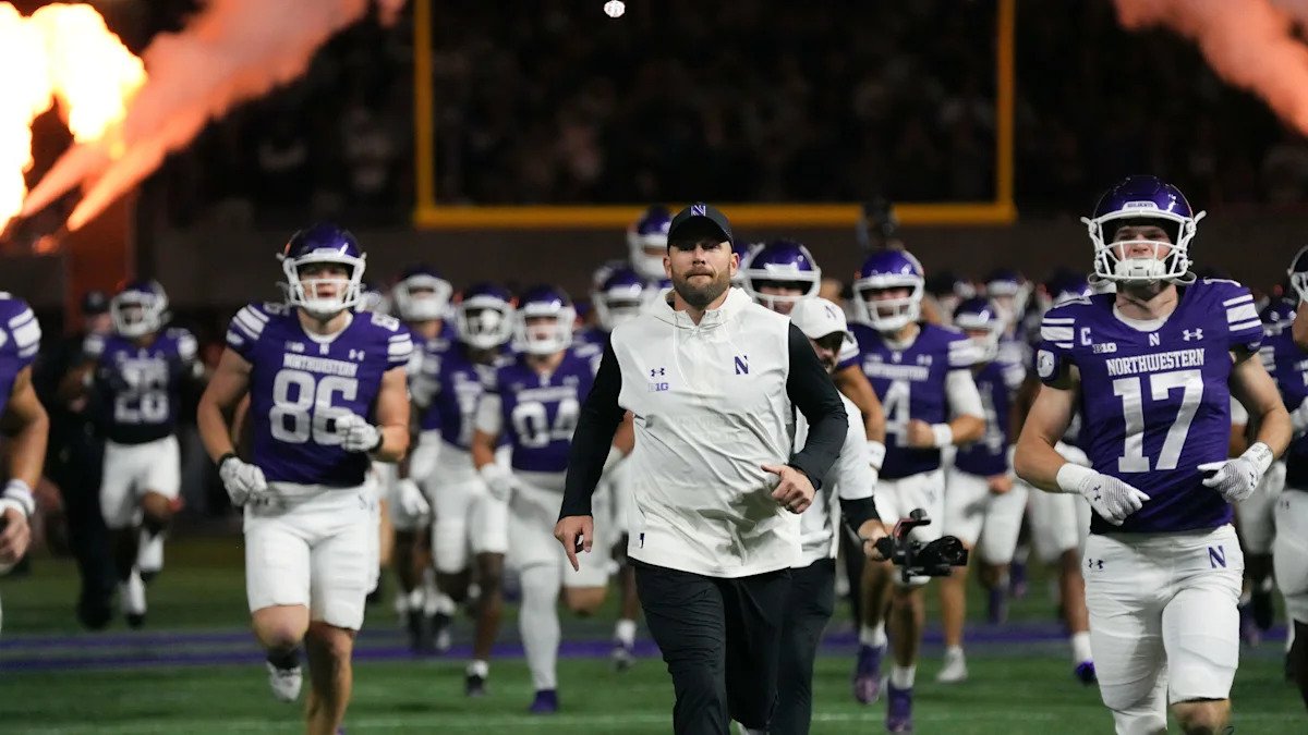 College football risers, fallers: Northwestern makes statement, Michigan crashes out