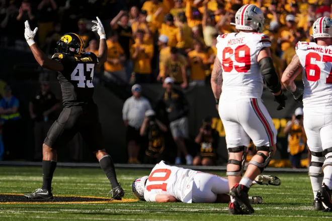 Iowa Hawkeyes defensive lineman Kahmari Brown (43) reacts after sacking Ohio State Buckeyes quarterback Julian Sayin (10) during the NCAA football game at Kinnick Stadium in Iowa City on Oct. 3, 2026.
