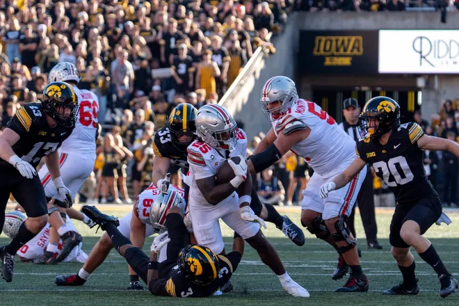 Ohio State Buckeyes running back Bo Jackson (25) carries the ball against the Iowa Hawkeyes during a Big Ten college football game Oct. 3, 2026 at Kinnick Stadium in Iowa City, Iowa.